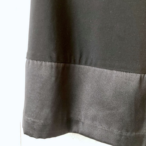 Little black cabaret style dress with satin details - Picture 2 of 5